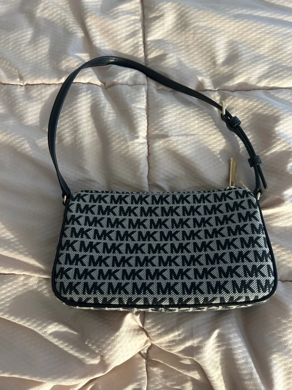 Michael Kors Black and Cream MK Logo Shoulder Bag - Picture 3 of 6